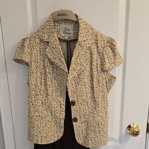 Urban Behavior Cream Floral Short Sleeve Blazer